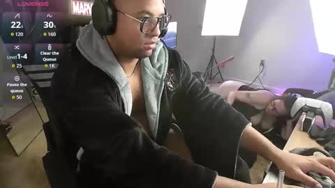 Snapshot of smoothj2015 chatting on October 20, 8:26 am Smoothj2011 online show from October 20, 8:26 am