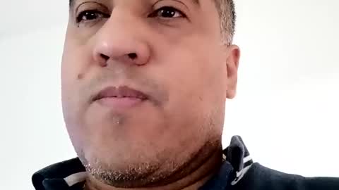 Snapshot of smoothstrik3r chatting on May 5, 5:54 pm smoothstrik3r online show from May 5, 5:54 pm