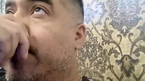 Snapshot of smoothstrik3r chatting on May 19, 6:36 pm smoothstrik3r online show from May 19, 6:36 pm