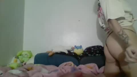 Snapshot of smoothvodka chatting on October 16, 1:39 am Bambi--Vodka online show from October 16, 1:39 am