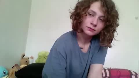 Snapshot of smoothvodka chatting on November 28, 7:16 pm Bambi--Vodka online show from November 28, 7:16 pm