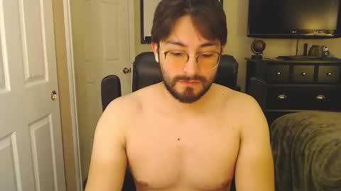 Snapshot of smoreforu2 chatting on December 22, 2:19 am smoreforu2 online show from December 22, 2:19 am