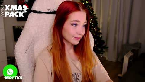 Snapshot of smthwrong chatting on December 18, 1:37 am smthwrong online show from December 18, 1:37 am