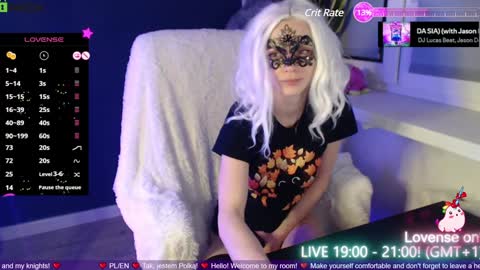 Snapshot of smuffin_x chatting on December 23, 6:48 pm Strawberry Muffin online show from December 23, 6:48 pm