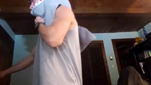 Snapshot of snackyyyy chatting on February 21, 2:34 am Snackyyyy online show from February 21, 2:34 am