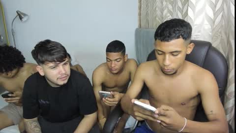 snak_master1 online show from September 16, 6:14 am