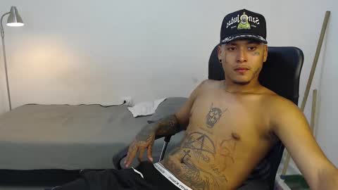 snak_master1 online show from September 18, 2:57 am