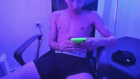 Snapshot of snak_master1 chatting on November 20, 5:07 am snak_master1 online show from November 20, 5:07 am