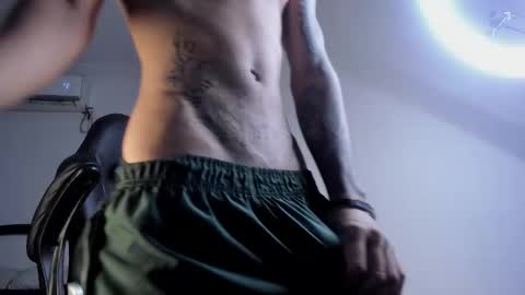 Snapshot of snakebutterfly chatting on September 9, 7:52 am snakebutterfly online show from September 9, 7:52 am