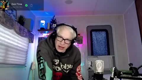 Snapshot of snarfle chatting on March 9, 11:56 pm Viiscount Snarfle Von Snarfenberg online show from March 9, 11:56 pm