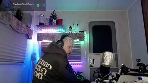 Snapshot of snarfle chatting on March 12, 11:31 am Viiscount Snarfle Von Snarfenberg online show from March 12, 11:31 am