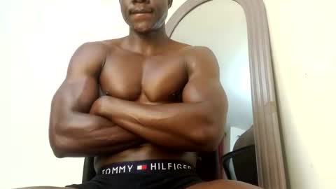 Snapshot of sneaky_link2 chatting on June 10, 7:51 am papi online show from June 10, 7:51 am