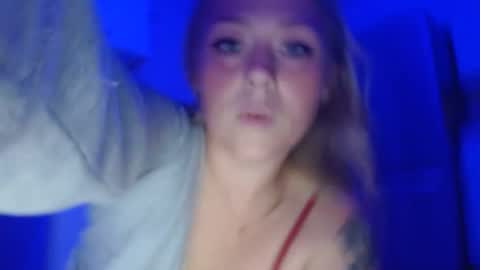 Snapshot of sneakyalicek chatting on September 25, 1:53 am sneakyalicek online show from September 25, 1:53 am