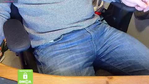 Sneakybill online show from February 26, 7:42 am