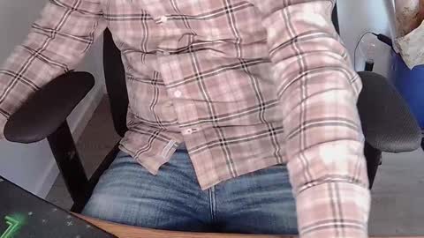 Sneakybill online show from November 19, 7:19 am