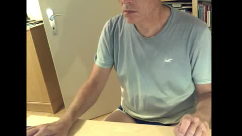 sneaxfreund online show from October 12, 10:42 pm