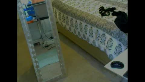 Snapshot of snizniz chatting on December 2, 1:02 pm snizniz online show from December 2, 1:02 pm