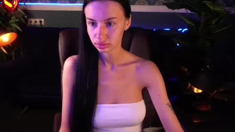 snow_whiteeex online show from September 10, 5:40 am