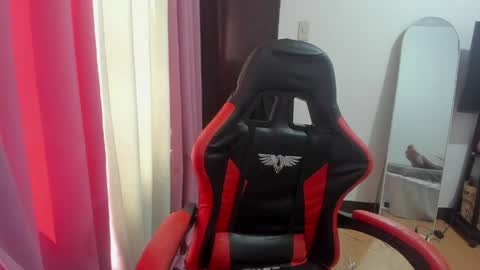 SnowClairee online show from May 12, 6:10 am