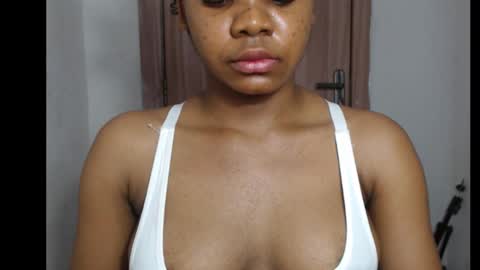 snowdrop5 online show from November 7, 8:42 pm