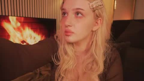 Ellie online show from July 2, 5:35 am