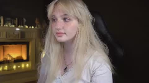 Ellie online show from July 22, 5:21 am