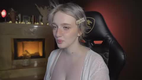 Ellie online show from August 1, 5:29 am