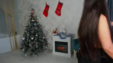 Snapshot of snowingwinter chatting on December 17, 7:31 pm snowingwinter online show from December 17, 7:31 pm