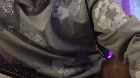 Snapshot of snowlann chatting on September 13, 11:21 am Snow online show from September 13, 11:21 am