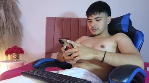 Snapshot of snowlann chatting on October 26, 5:41 pm Snow online show from October 26, 5:41 pm