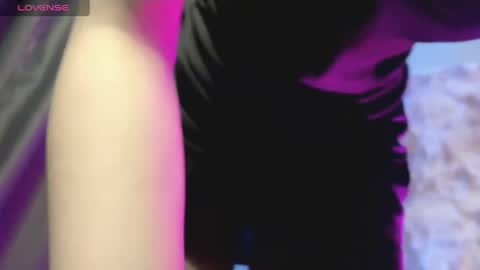 snowy_alice online show from April 19, 3:22 pm