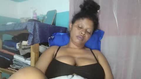 soayh89 online show from April 12, 6:02 pm