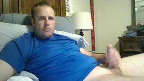 Snapshot of socal6969977 chatting on December 15, 2:38 am socal6969977 online show from December 15, 2:38 am