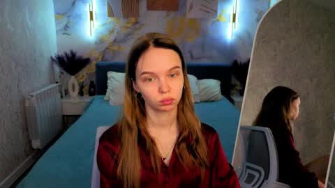 Sofa online show from April 8, 1:05 am