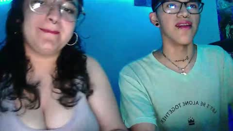 soffje00 online show from October 17, 6:38 am