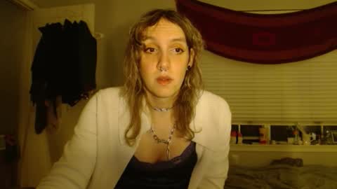 Snapshot of soffpurr chatting on October 29, 6:15 am Lilytea online show from October 29, 6:15 am