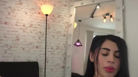 sofhia cruz online show from March 4, 7:53 pm