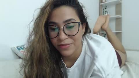 Snapshot of sofi4__ chatting on February 23, 6:07 am sofi online show from February 23, 6:07 am