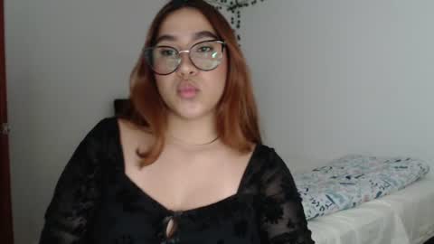 Snapshot of sofi4__ chatting on July 23, 1:19 am sofi online show from July 23, 1:19 am