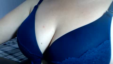Snapshot of sofi995971 chatting on July 27, 2:13 pm Sofa Castellanos online show from July 27, 2:13 pm