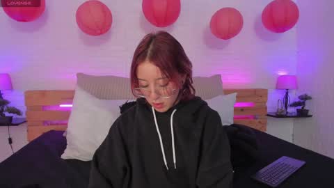 Snapshot of sofi_bakerrr chatting on December 6, 11:33 am Sofia online show from December 6, 11:33 am