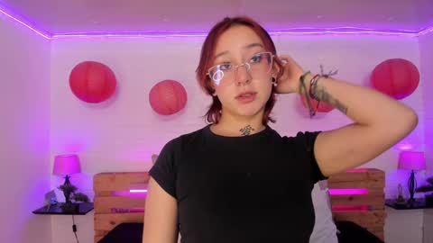 Snapshot of sofi_bakerrr chatting on December 9, 11:36 am Sofia online show from December 9, 11:36 am