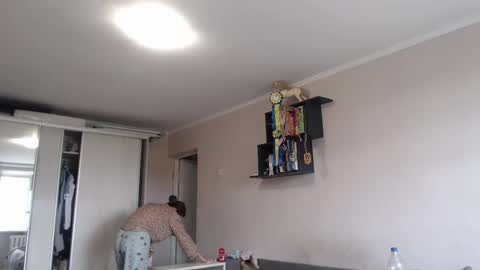 Sofi online show from October 11, 8:24 am