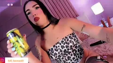 Snapshot of sofi_hdzz chatting on June 1, 8:54 pm sofi_hdzz online show from June 1, 8:54 pm