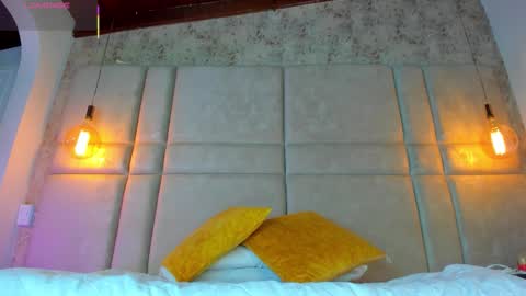 Sofi online show from January 15, 11:15 am