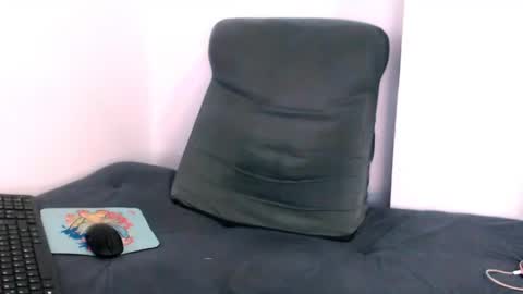 sofi rojas online show from May 8, 1:33 am