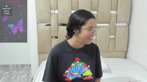 sofi smith online show from January 16, 8:03 pm