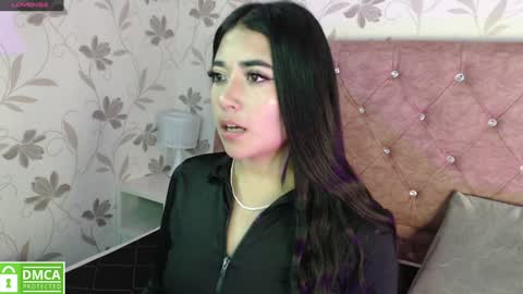 Snapshot of sofi_sweet09 chatting on December 6, 8:51 pm Susy online show from December 6, 8:51 pm