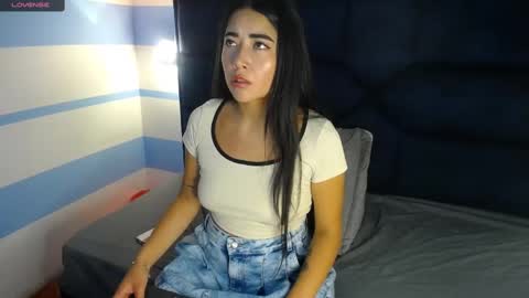 Snapshot of sofi_sweet09 chatting on February 20, 5:18 pm Susy online show from February 20, 5:18 pm