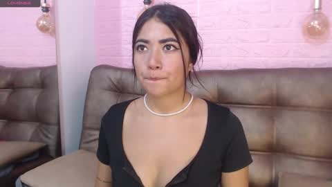 Snapshot of sofi_sweet09 chatting on March 9, 7:26 pm Susy online show from March 9, 7:26 pm